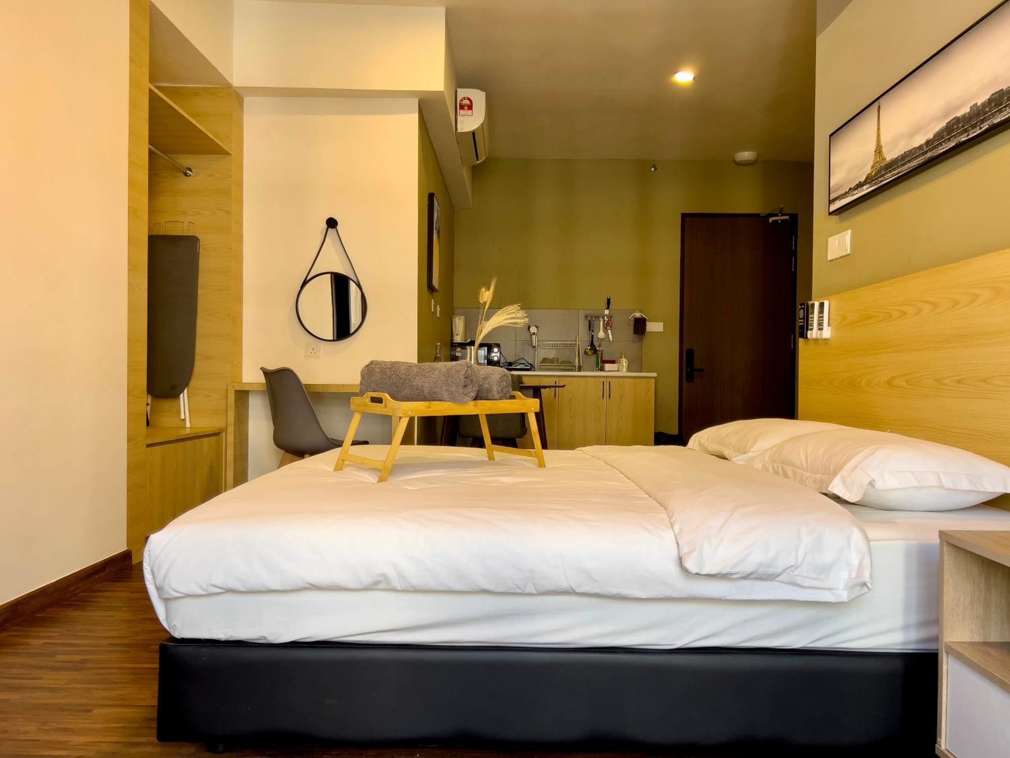 Hush Inn At K Avenue Kota Kinabalu Exterior photo